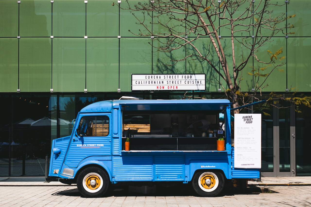 Food truck with customers